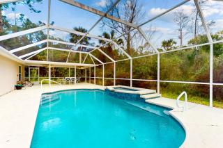 Sunny home with private heated pool, pool spa, fireplace, patio, grill, W/D, AC - 8