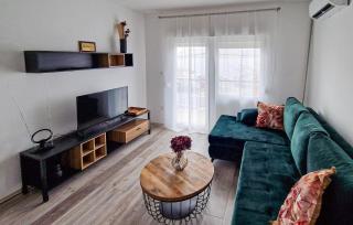 1 Bedroom Lovely Apartment In Karlobag - Karlobag (Carlopago) - 5