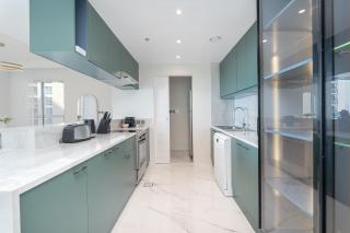 Astonishing 2 bedroom apt full Burj Khalifa view - Dubai - 5