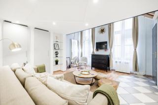 CENTRAL & Spacious HOME near Gozsdu Court, Quiet with AC - Budapest - 7