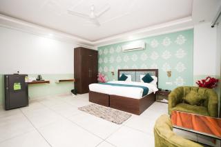 Tanvi Premium Residency near Artemis Hospital, Gurugram - Gurgaon - 1