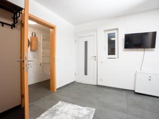 Serviceroom24 - Apartment 1 in Recklinghausen WLAN - Smart-TV - 24-7 Check-in und Küche - 5