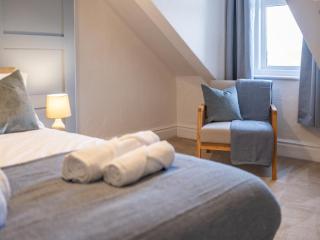Cosy Coastal Apartment - Whitley Bay - 2