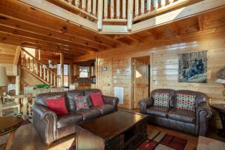 Moondancer -HotTub+Fireplace+PoolTable+Grill+MORE! - Sevierville - 4