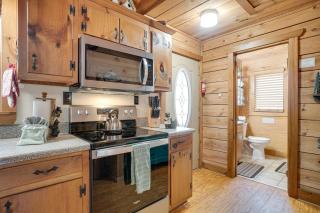 Secluded Family Retreat in Dahlonega with Hot Tub! - Dahlonega - 3