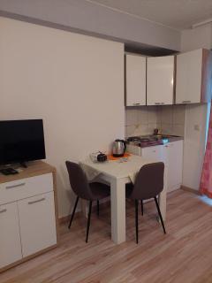 SUNNY apartments near the sandy beach - Omiš - 9