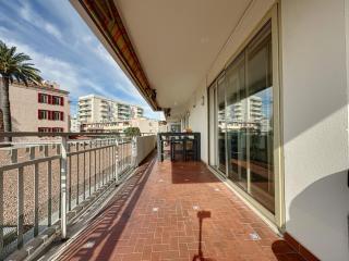 AGENCIA appartement 2 chambres au Suquet - Cannes - 2