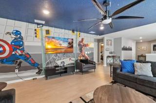 Retreat w pool hot tub & Star Wars game room - 6