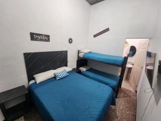 Feathers Hotel & Lounge - 5