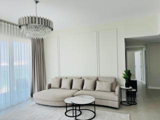 Luxury Brand New 2 Br Apartment In La View -jbr - Dubai - 1