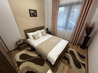 D&M APARTMENTS 1 - 7