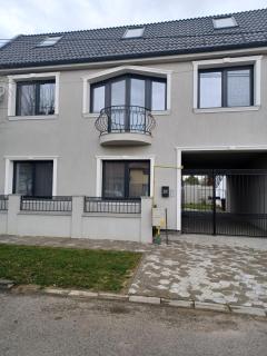 D&M APARTMENTS 1 - 3