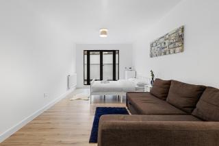 Three Bedroom In Heart Of Central London MR4 - 8