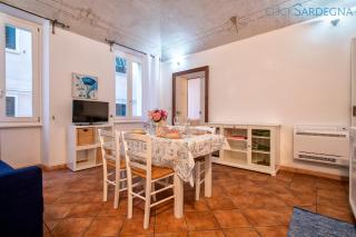 Carlo Alberto Apartment, Alghero old town, near the beach - 1