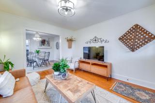 Charming Virginia Retreat with Covered Porch and Yard! - Farmville - 4