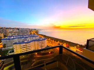 Aloha Playa Deluxe WiFi Swimming Pools & Parking - 9