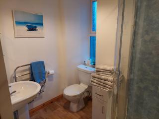 8 Firth Square - 4
