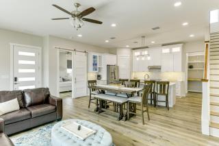 6 Mi to Beach Modern Rockport Home! - 9