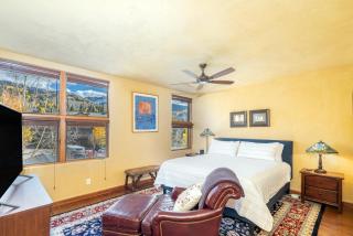 Gorgeous Granita Ski in-Ski out - 1