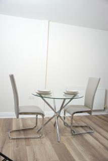 Stylish Pride Park DERBY Apartment - Free WIFI, Parking - Derby - 6