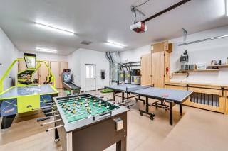 Epic East Wenatchee Home with Hot Tub and Game Room! - East Wenatchee - 9