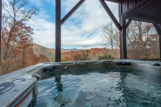 Blue Bear Cabin Hot Tub 3 BR AVL Area Mountain Views Gas Fireplace - Gerton - 9