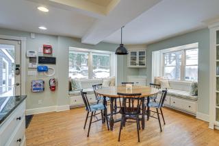 The Beachhouse Retreat with Prescot Bay Views! - 2