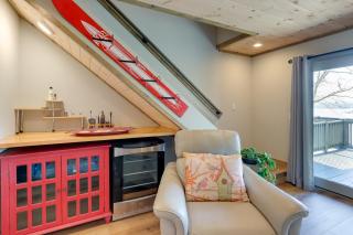 Lakefront Townhome with Dock 6 Mi to Blue Ridge! - Morganton - 5
