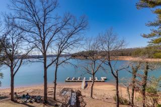 Lakefront Townhome with Dock 6 Mi to Blue Ridge! - 0