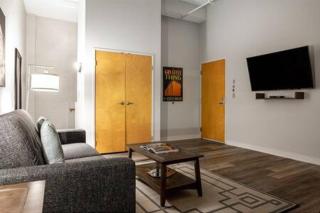 TWO Bold 2BR 2BA Apartments by CozySuites - Indianapolis - 7