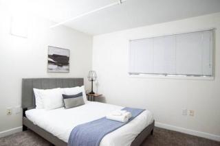 5BR CozySuites The Block with Direct Skybridge Access - Indianápolis - 4