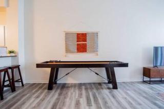 3BR CozySuites The Block Direct Skybridge Access#2 - 3