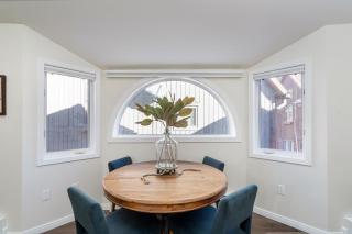 Newly Remodeled 2nd floor Lulu City Condo - 7