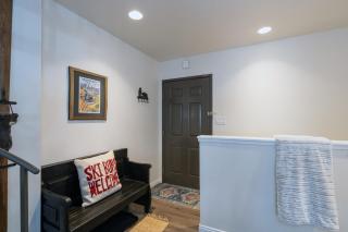 Newly Remodeled 2nd floor Lulu City Condo - 3