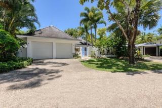 Syreon - 3 Bedroom House Close to the Beach - 8