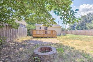 Cooper Young Bungalow with huge fenced backyard - 8