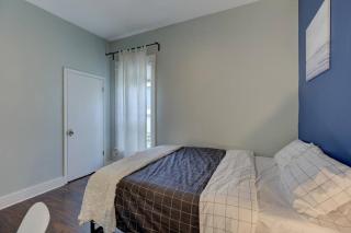 Cooper Young Bungalow with huge fenced backyard - 5