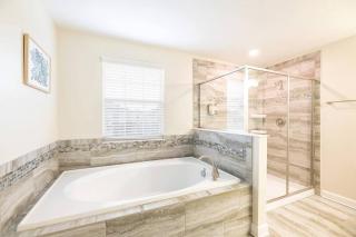 Champions Oasis - Spacious Villa & FREE Pool Heat - Davenport - 3