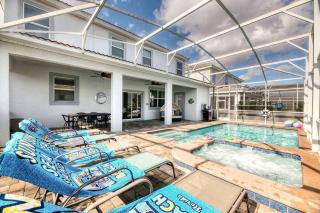 Champions Oasis - Spacious Villa & FREE Pool Heat - Davenport - 1