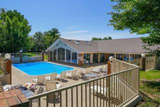Free Daily Attractions including Silver Dollar City! Spacious, Centrally located, 2 pools - Branson - 1