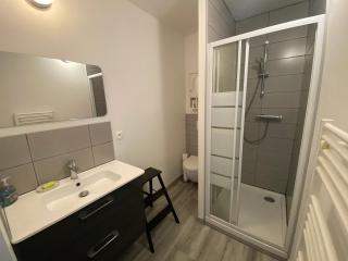 **Arcachon Centre: T3 Moderne avec Terrasse, Proche Plage et Commerces pour 4 Personnes** - FR-1-420-112 - Arcachon - 3