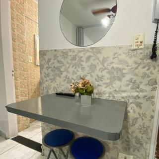Apartamento kitnet pé na areia praia Ocian - Praia Grande - 4