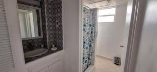 Seaview property Hastings Towers 3D-Studio Apt - Bridgetown - 2
