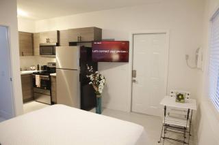Apt 6 Miami Designer Studio in the Upper East-Side - Miami - 0