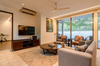 Aster by Hireavilla - 3BR w Private pool in Parra - Parra - 3
