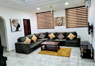 Douglas Court Accra-Fantastic Living 1,2,3-Beds in Adenta, 5star Service, Free Wifi, 30mins to Airport, by DLA - - 0