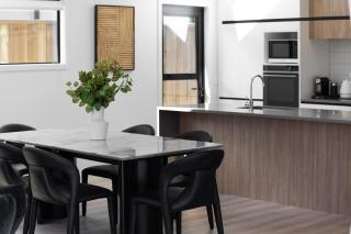 Luxury Away - Remarkable Retreat - Frankton - 6
