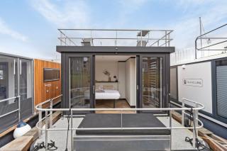 Luxurious waterloft near beach and centre by Weltevreden Experience - Zeewolde - 3