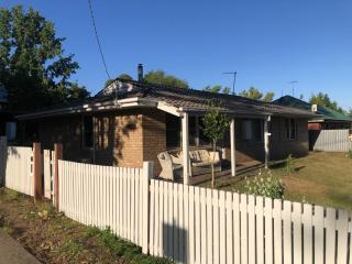 ‘Biloela’ Central Yack House - Yackandandah - 3