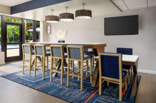 Hampton Inn Ft. Lauderdale-Cypress Creek - 6